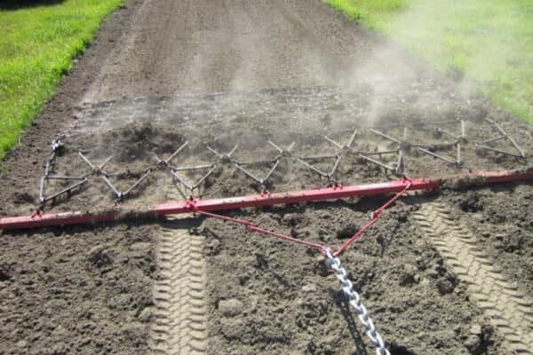 Redback triangle chain grass harrows