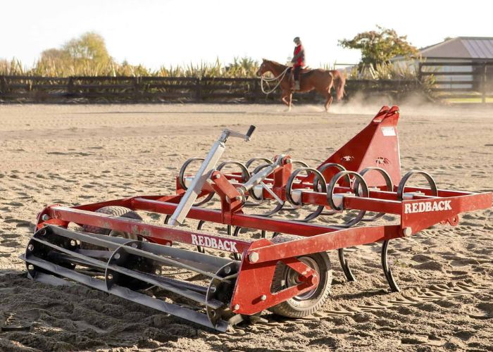 Home Card Redback Arena Groomer PR